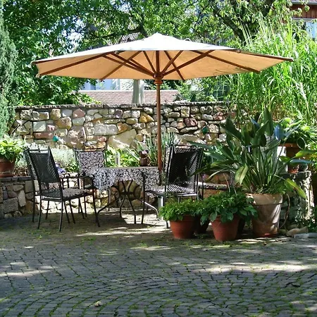 Apartamento Ferienwohnung 1 Im Landhaus Edelmann #118439 *
